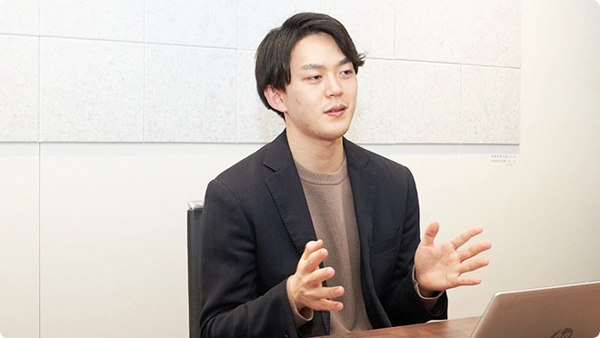 新卒採用者インタビュー