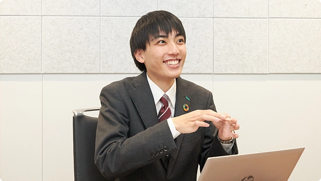 新卒採用者インタビュー