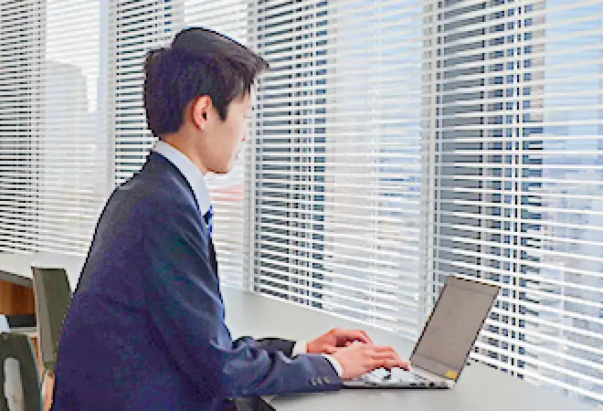 新卒採用者インタビュー